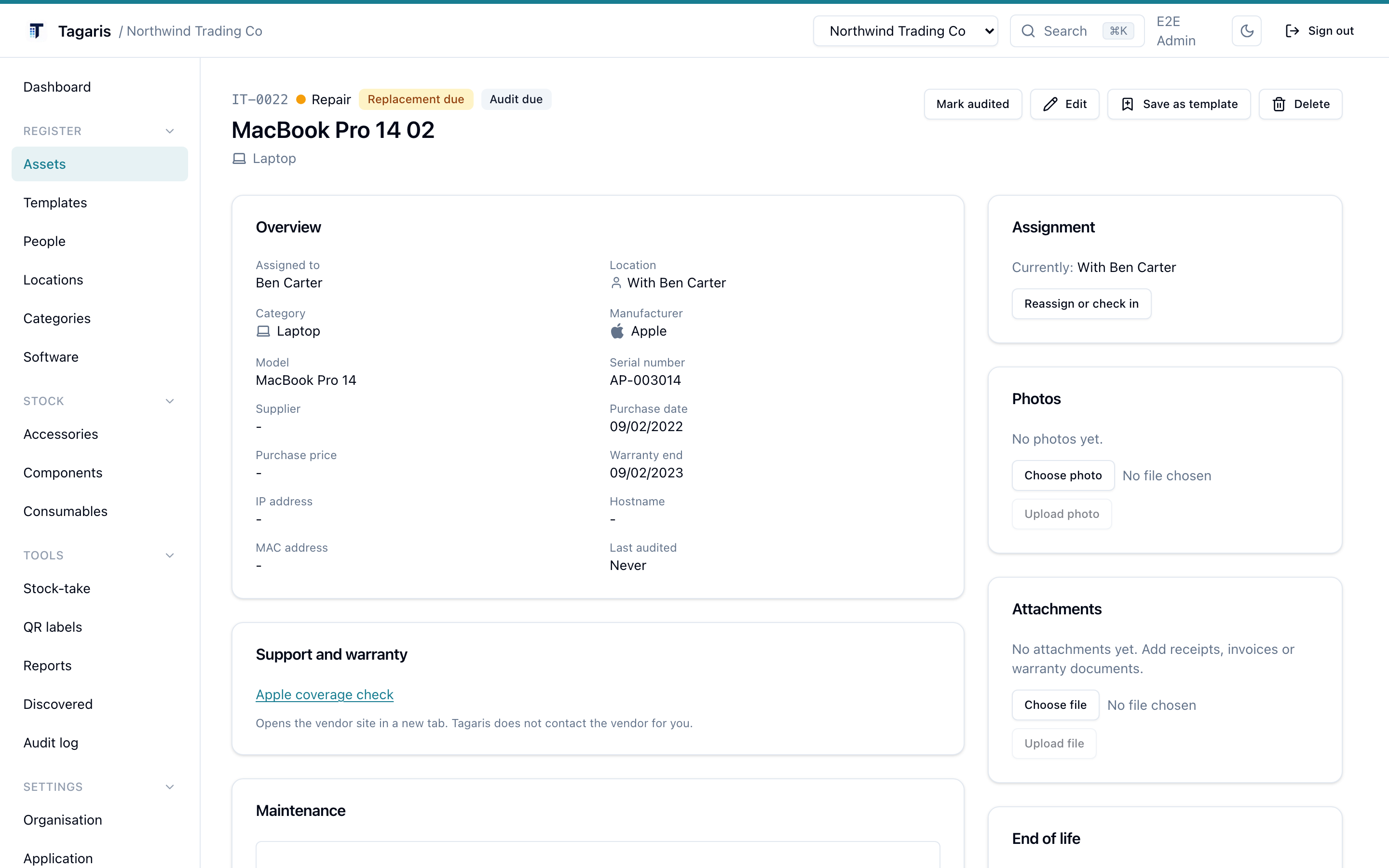 An asset page for a Dell PowerEdge server showing its status, the overview fields, and a direct Dell warranty and support link